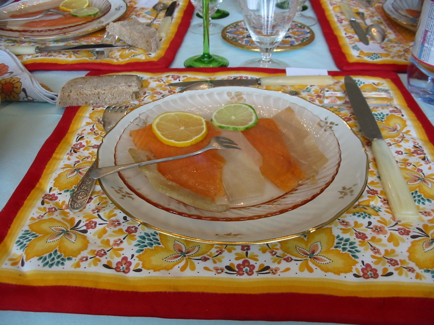 Trois poissons différents.