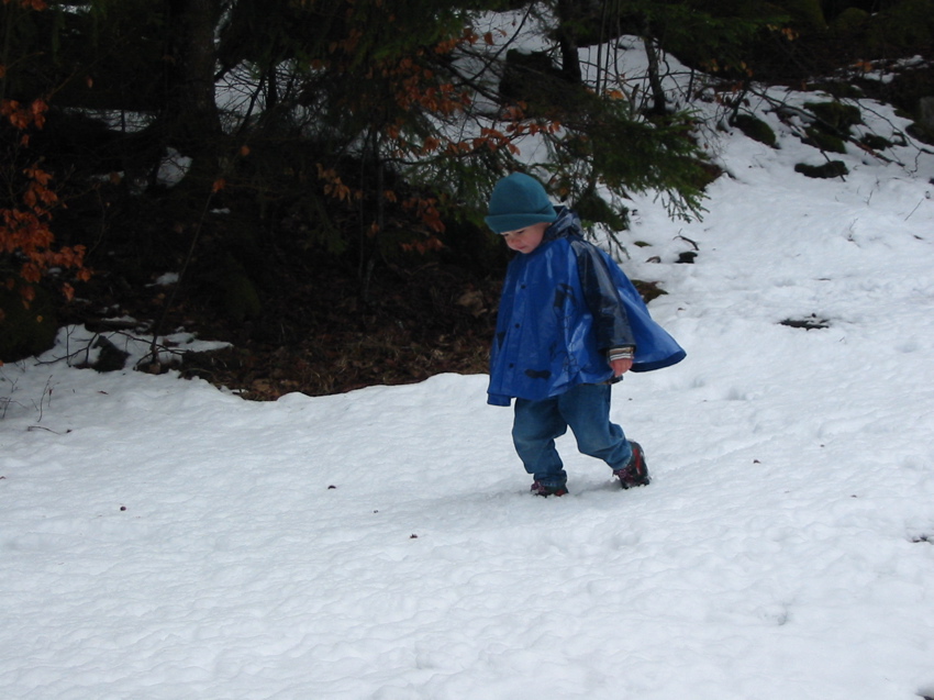Plaisir de marcher dans la neige.