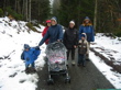 Promenade au dela de la cascade.