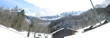 050418 Fer aÃÄ cheval, maisons tout au fond.