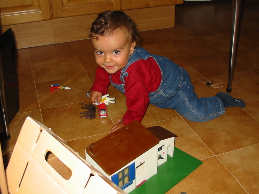 Aurélien encore à quatre pattes