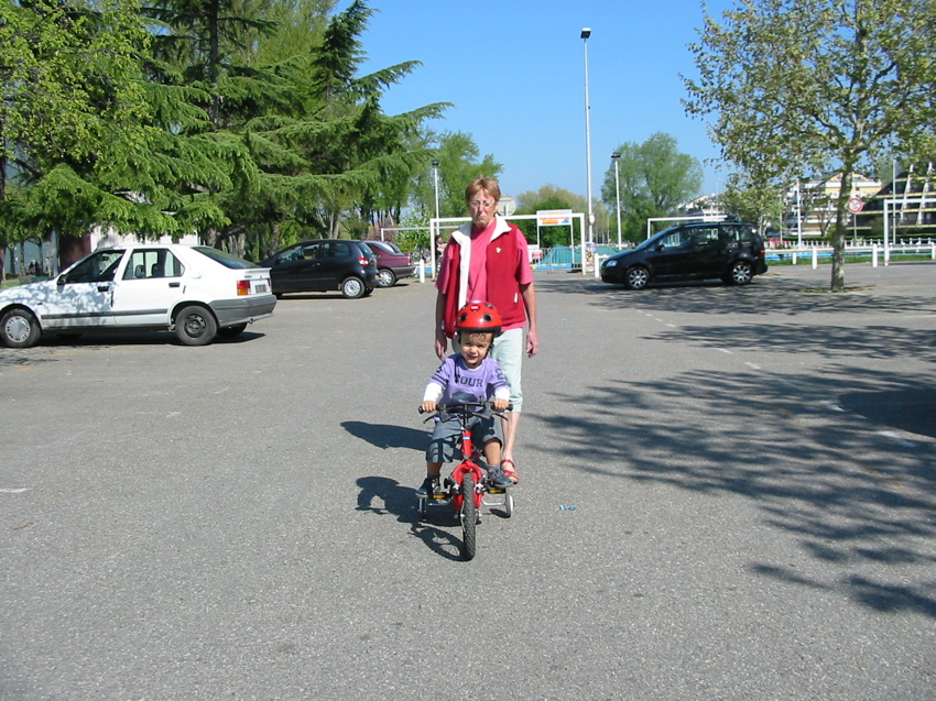 Aurélien fait du vélo