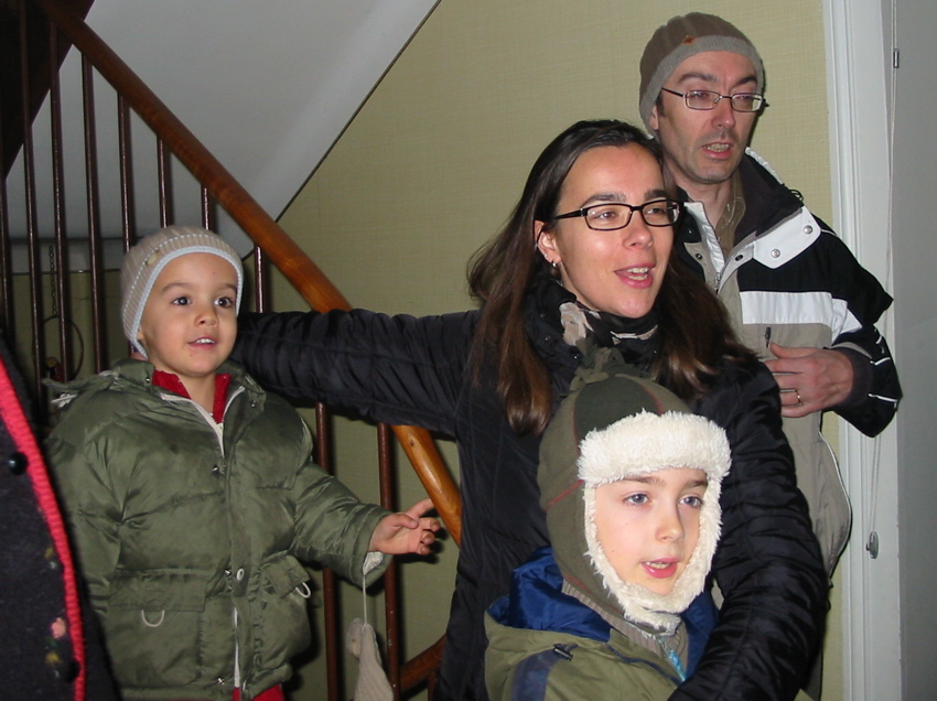 Tout le monde chante "Mon beau sapin"