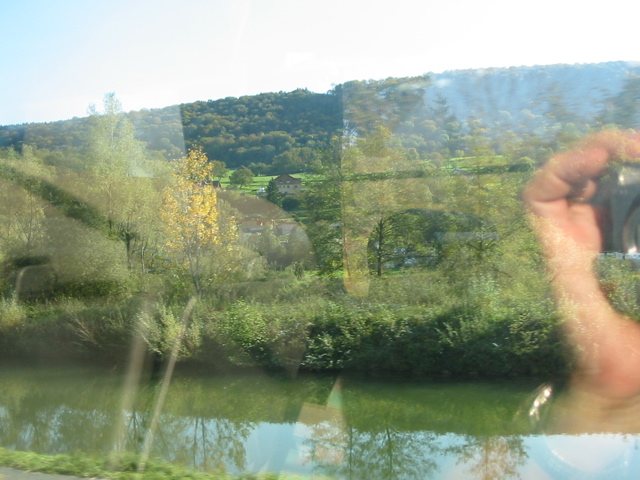 Bords du Doubs depuis le train. - 30
