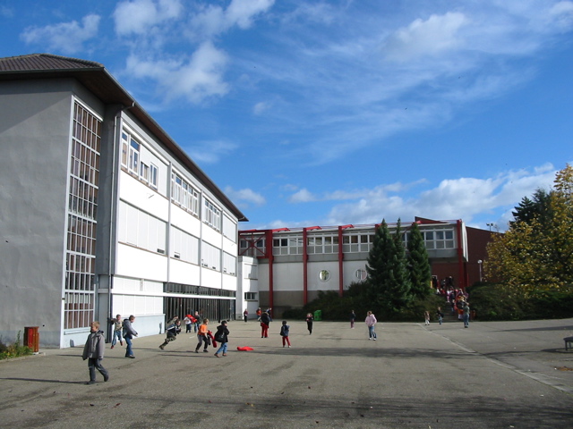 Alexis sort de l'école - 7
