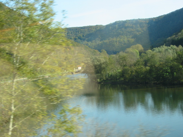 Bords du Doubs depuis le train. - 8